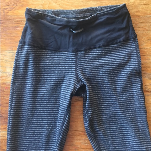 Grey Knit lululemon Leggings - Picture 5 of 8